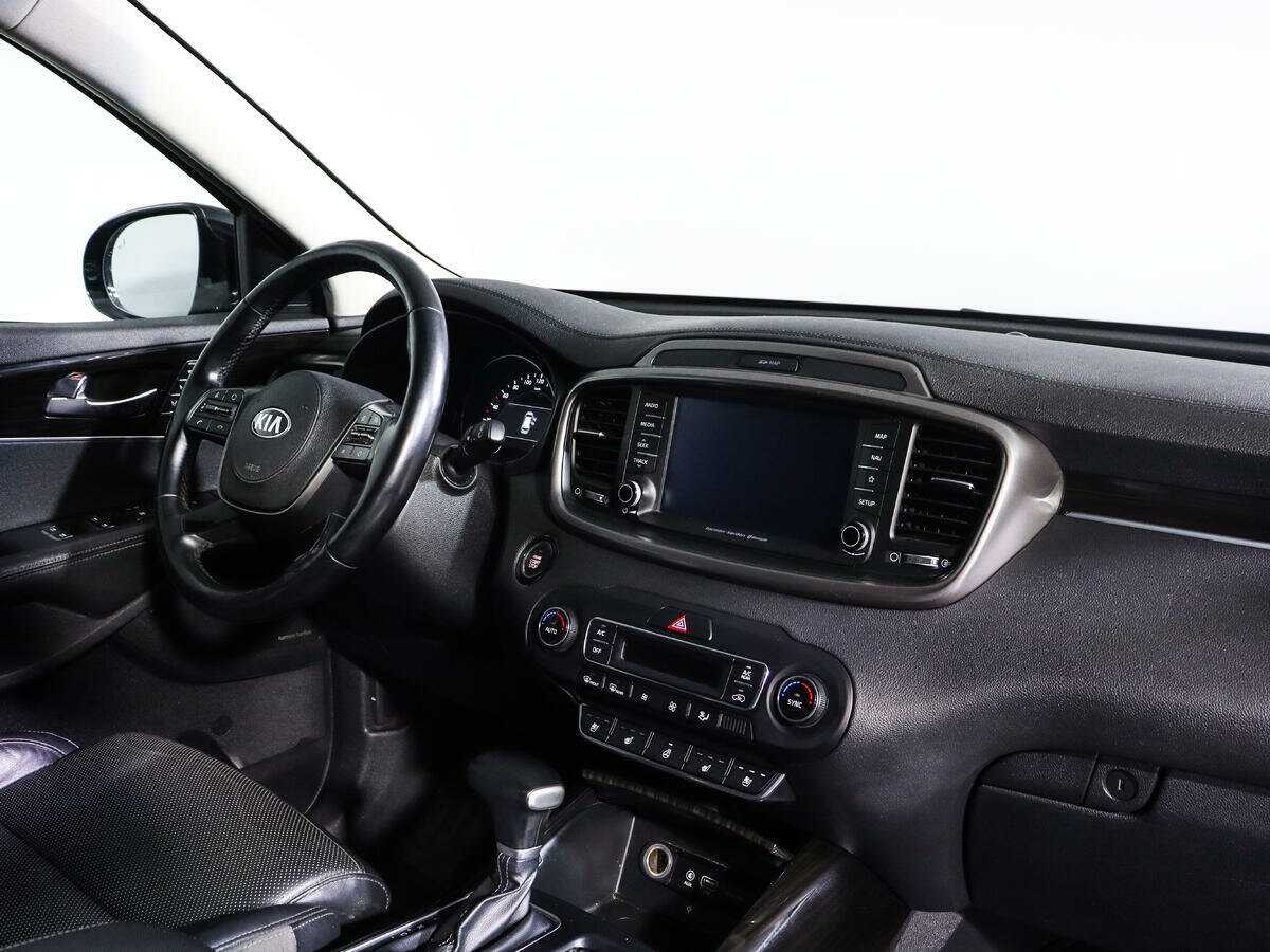 Купить Kia Sorento с пробегом. Фото: #6