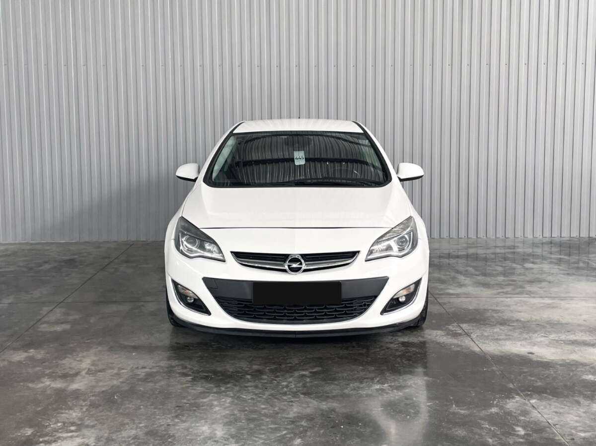 Купить Opel Astra с пробегом. Фото: #1