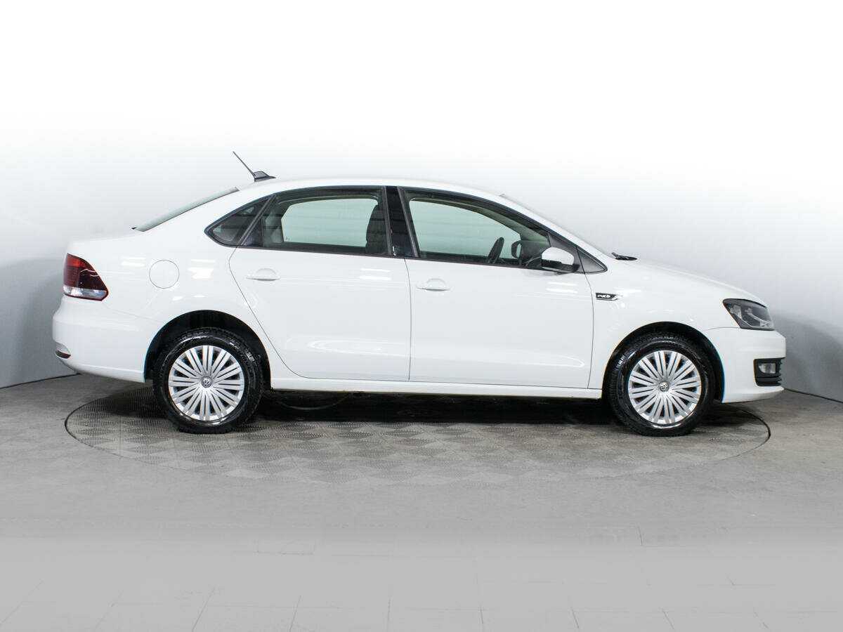Купить Volkswagen Polo с пробегом. Фото: #3