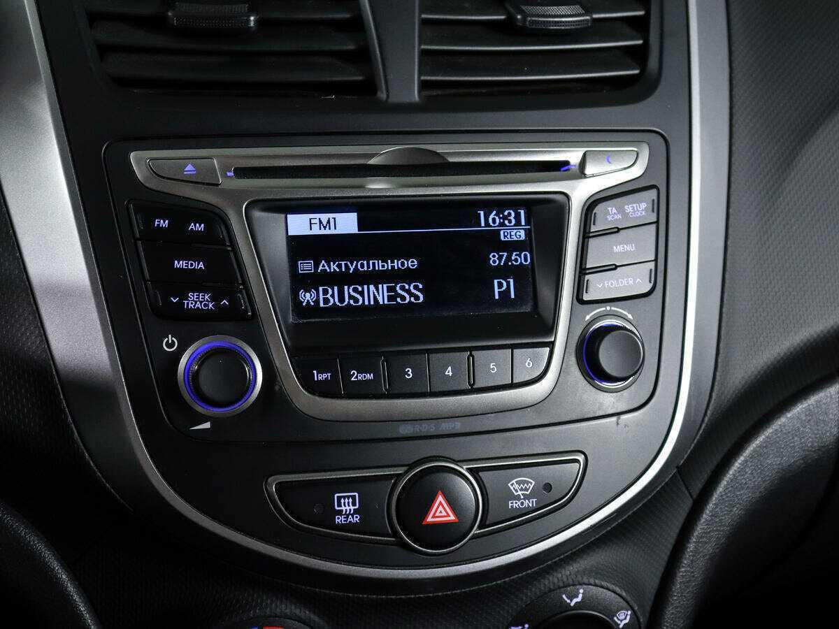 Купить Hyundai Solaris с пробегом. Фото: #17