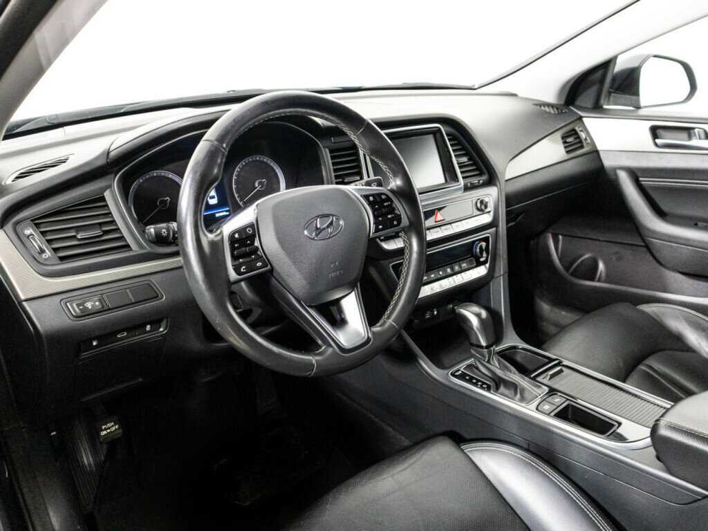 Купить Hyundai Sonata с пробегом. Фото: #10