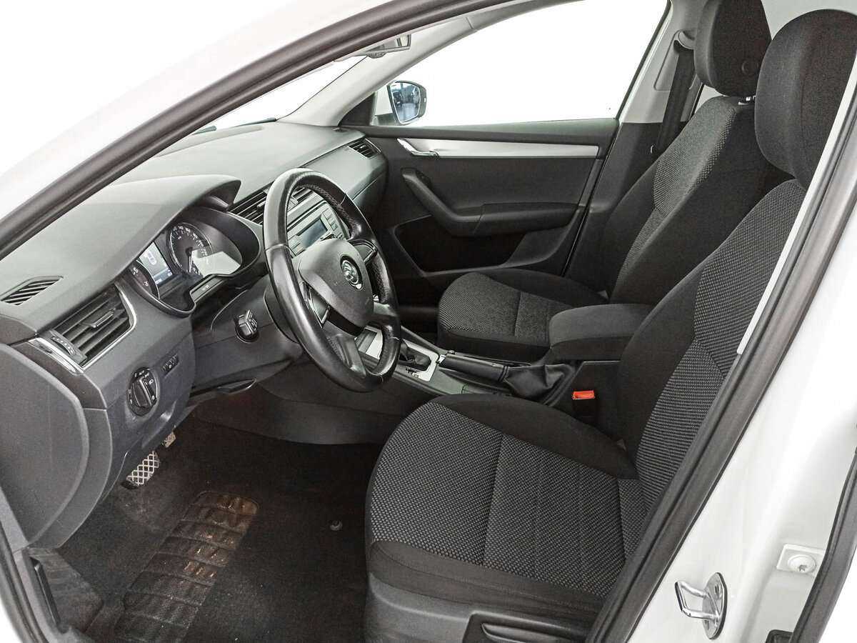 Купить Skoda Octavia с пробегом. Фото: #13