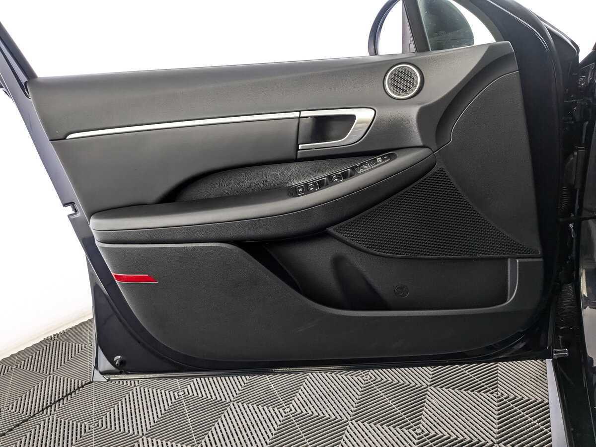 Купить Hyundai Sonata с пробегом. Фото: #14