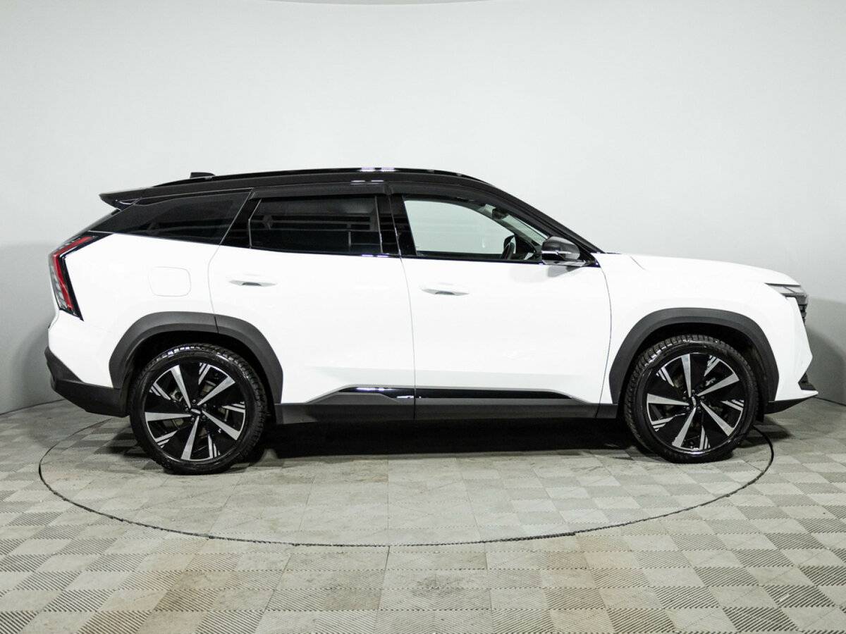 Купить Geely Atlas с пробегом. Фото: #3