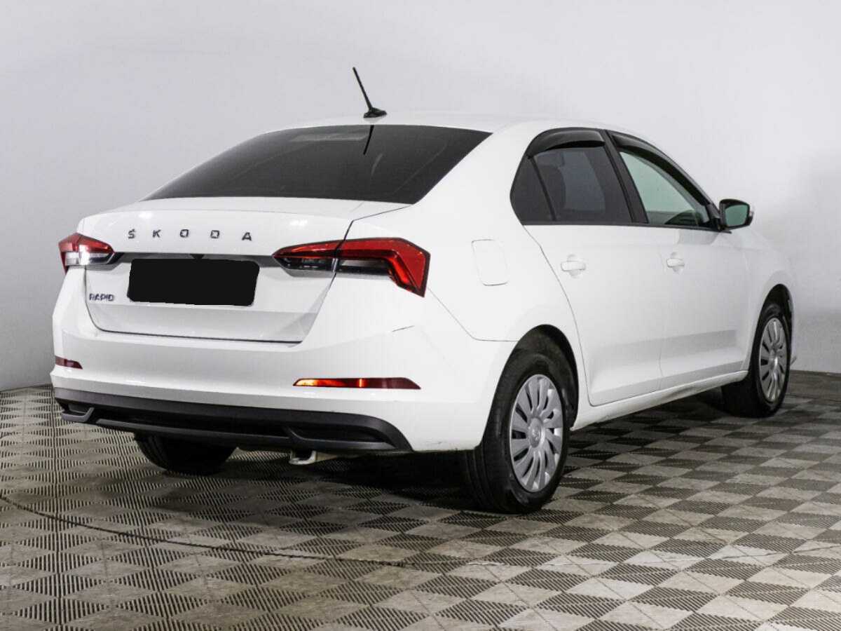 Купить Skoda Rapid с пробегом. Фото: #4