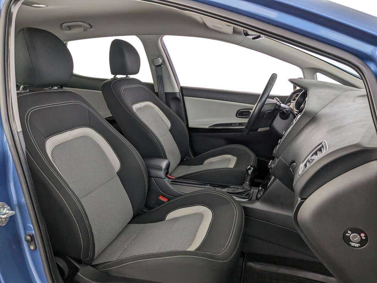 Купить Kia Ceed с пробегом. Фото: #18