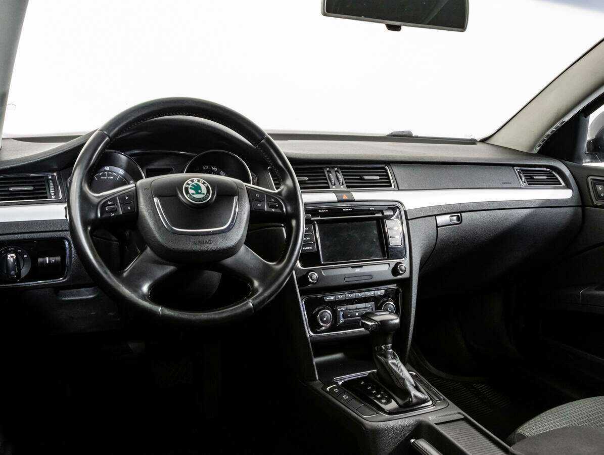 Купить Skoda Superb с пробегом. Фото: #10