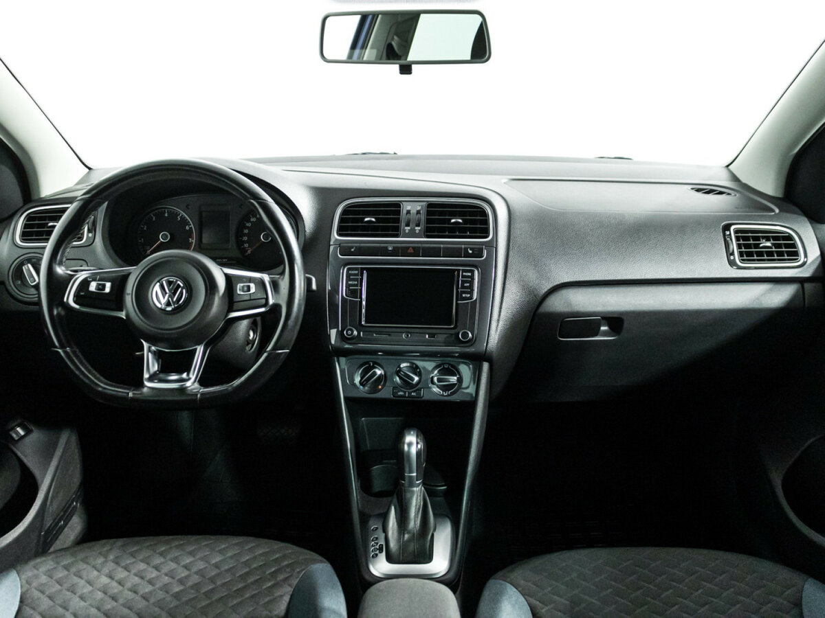 Купить Volkswagen Polo с пробегом. Фото: #12