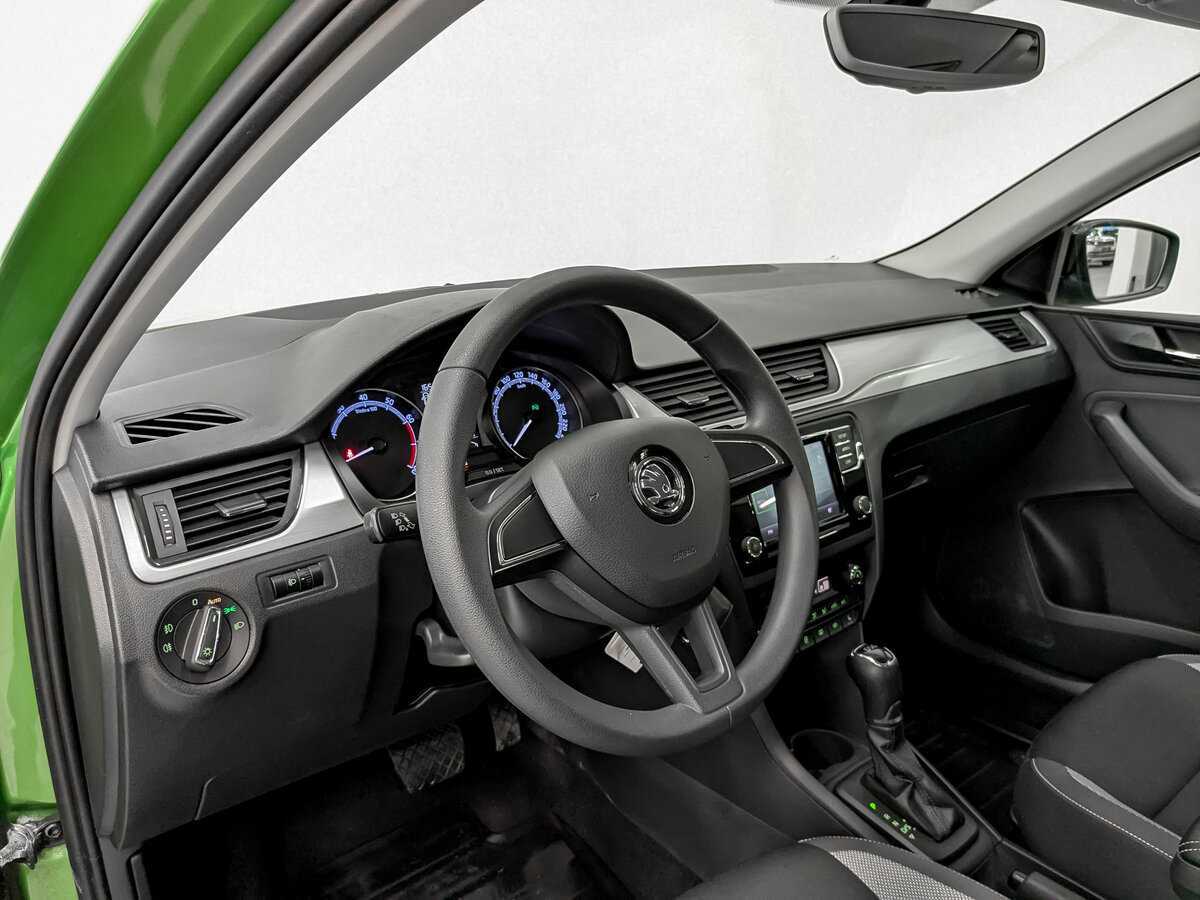 Купить Skoda Rapid с пробегом. Фото: #15