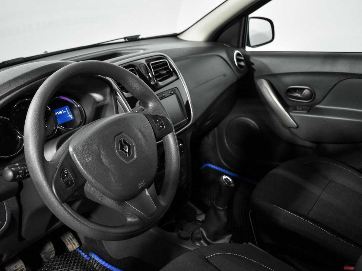 Купить Renault Sandero с пробегом. Фото: #8