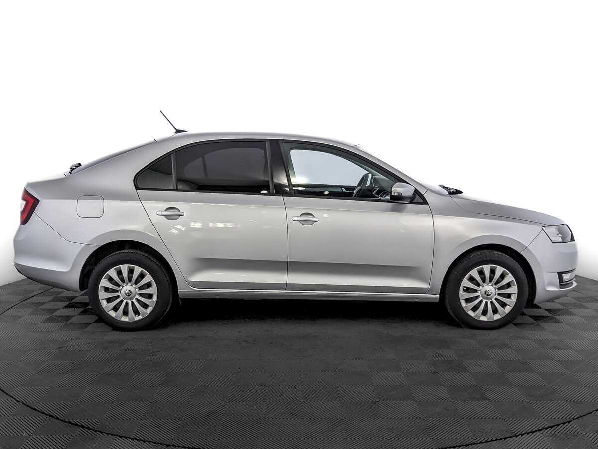 Купить Skoda Rapid с пробегом. Фото: #3
