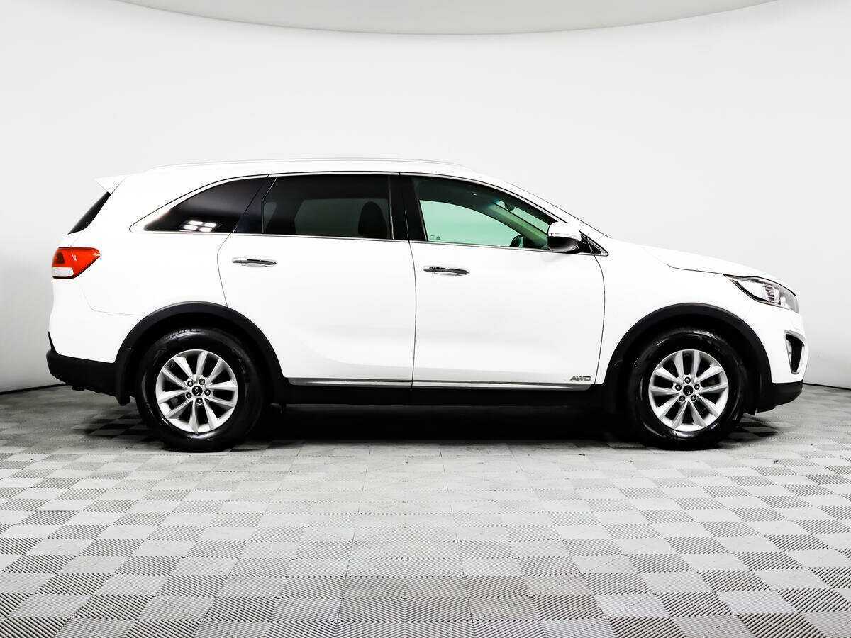 Купить Kia Sorento с пробегом. Фото: #3