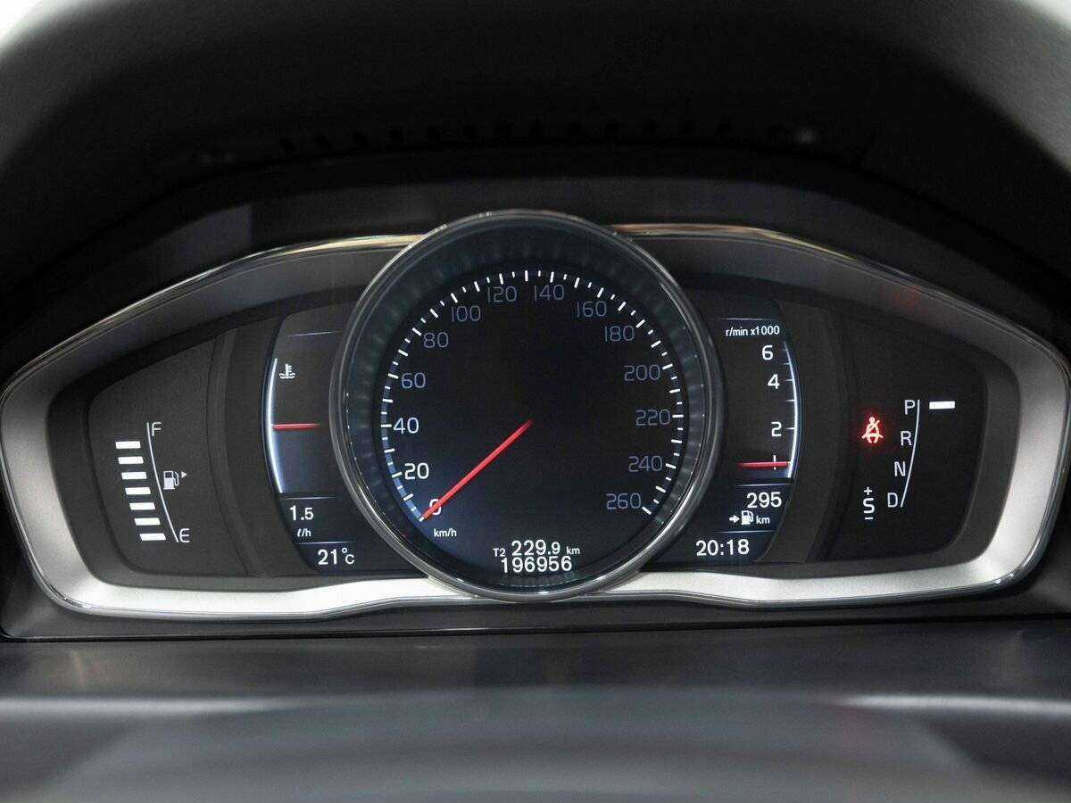 Купить Volvo S80 с пробегом. Фото: #11