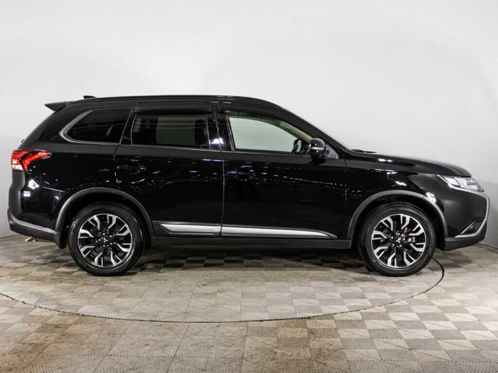 Купить Mitsubishi Outlander с пробегом. Фото: #3
