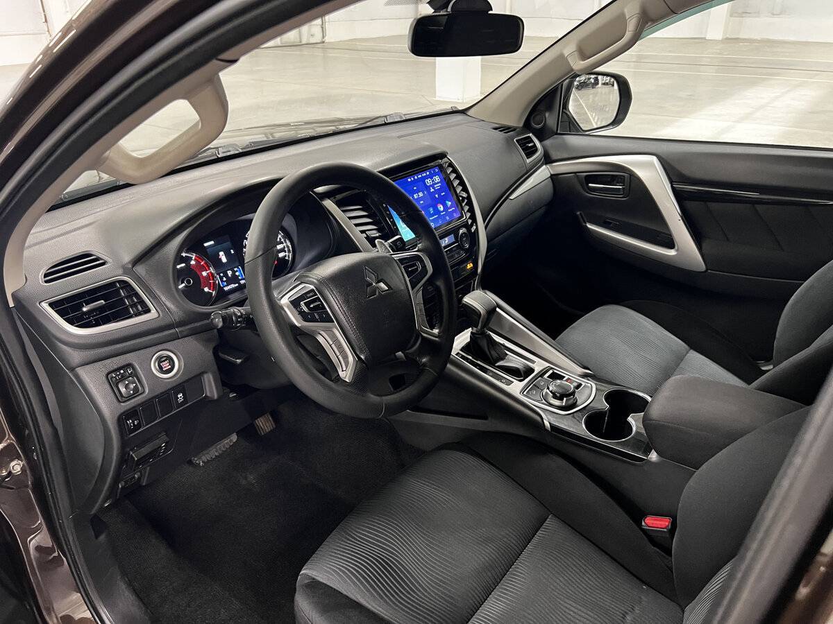 Купить Mitsubishi Pajero Sport с пробегом. Фото: #14