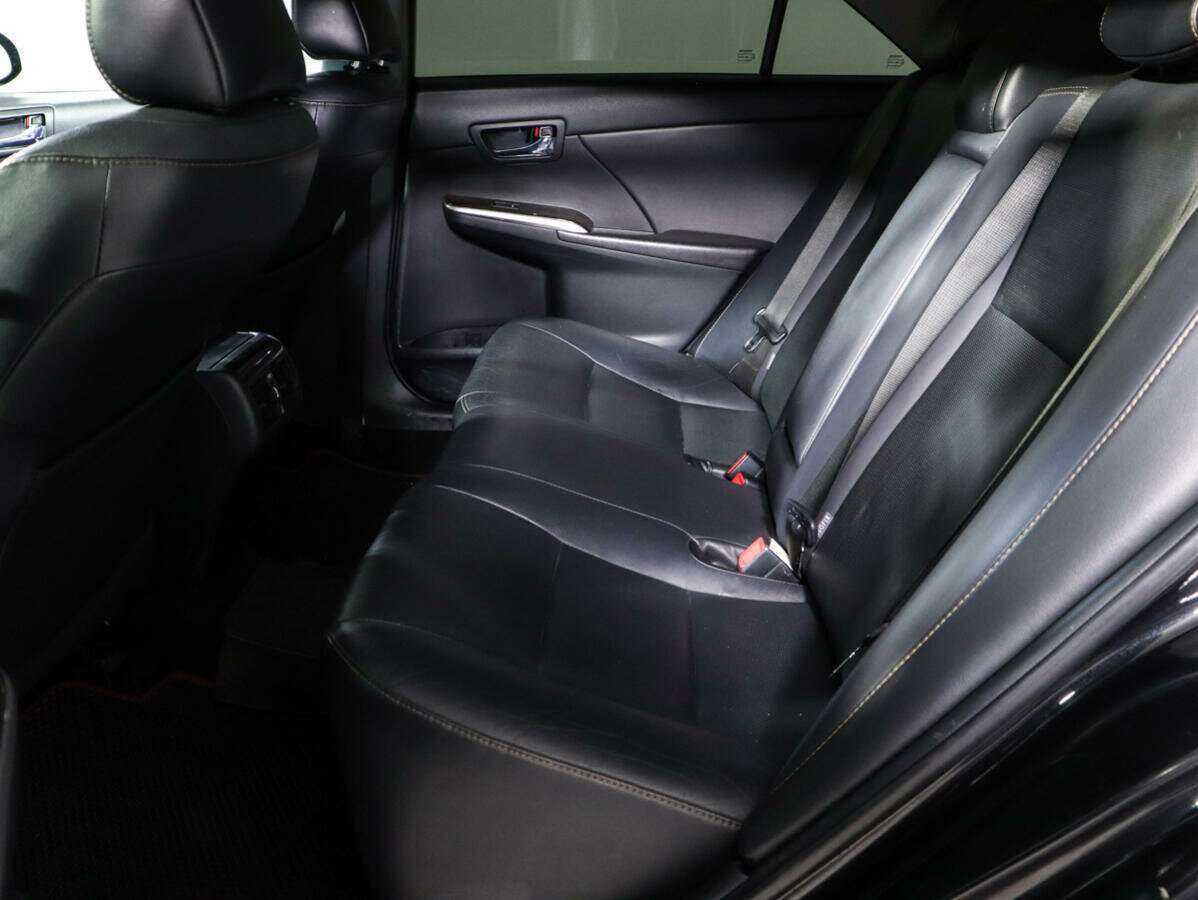 Купить Toyota Camry с пробегом. Фото: #6