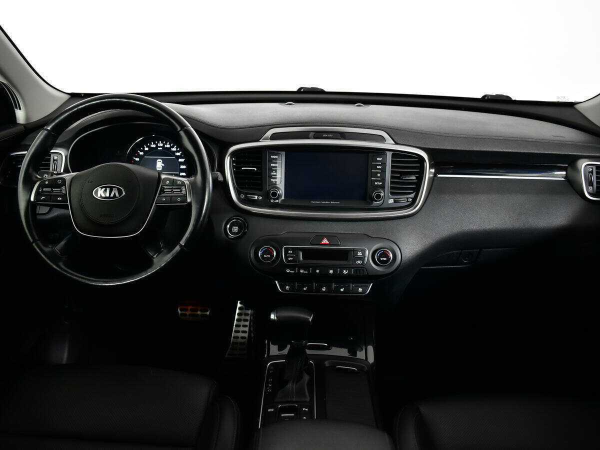 Купить Kia Sorento с пробегом. Фото: #11