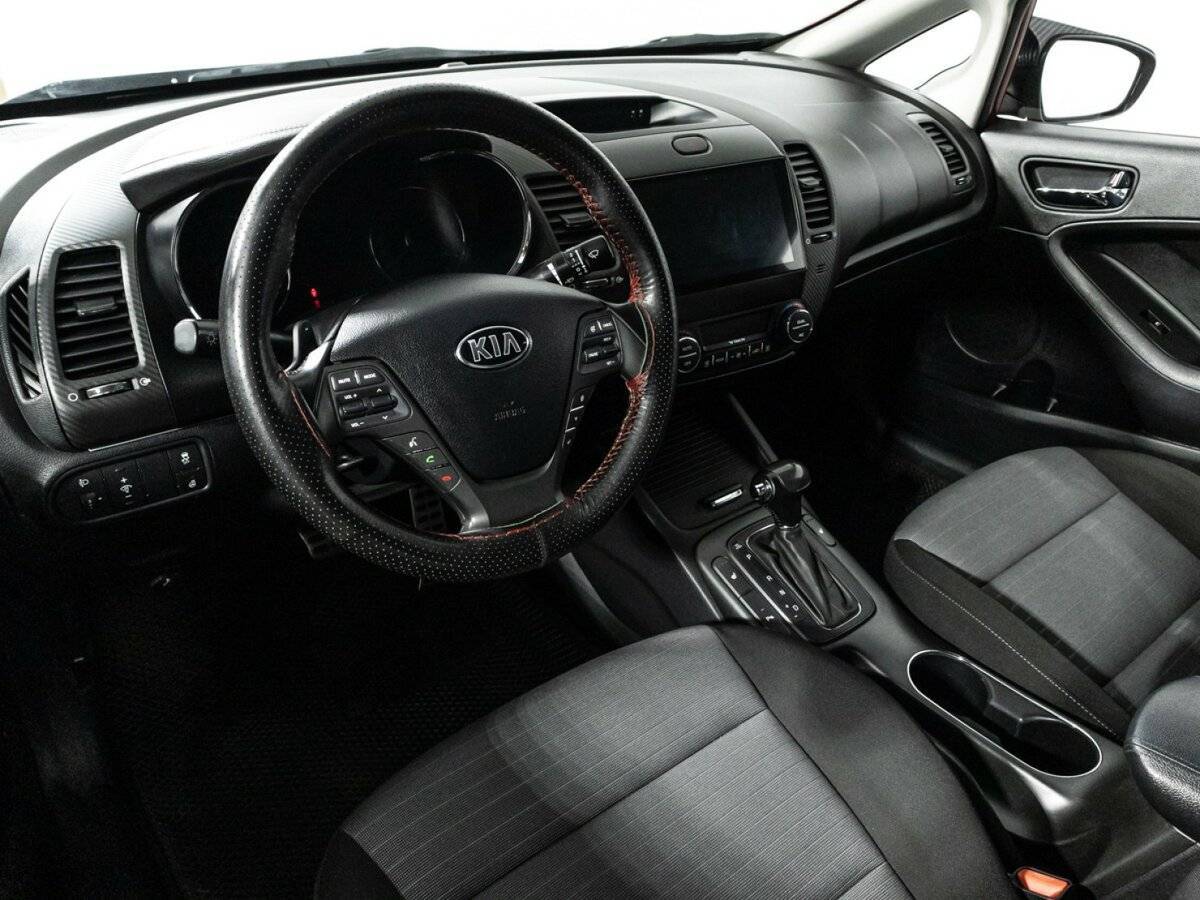 Купить Kia Cerato с пробегом. Фото: #10