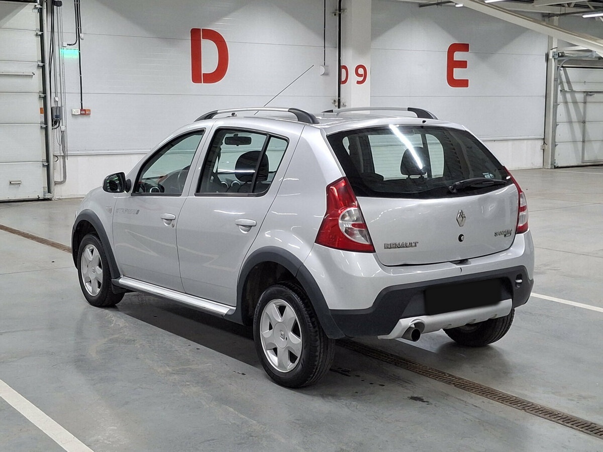 Купить Renault Sandero с пробегом. Фото: #6