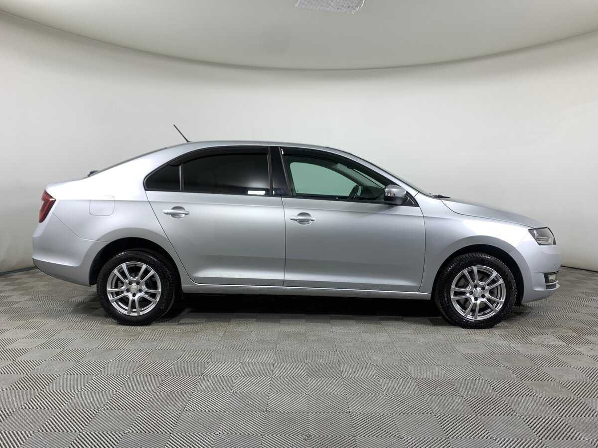 Купить Skoda Rapid с пробегом. Фото: #3