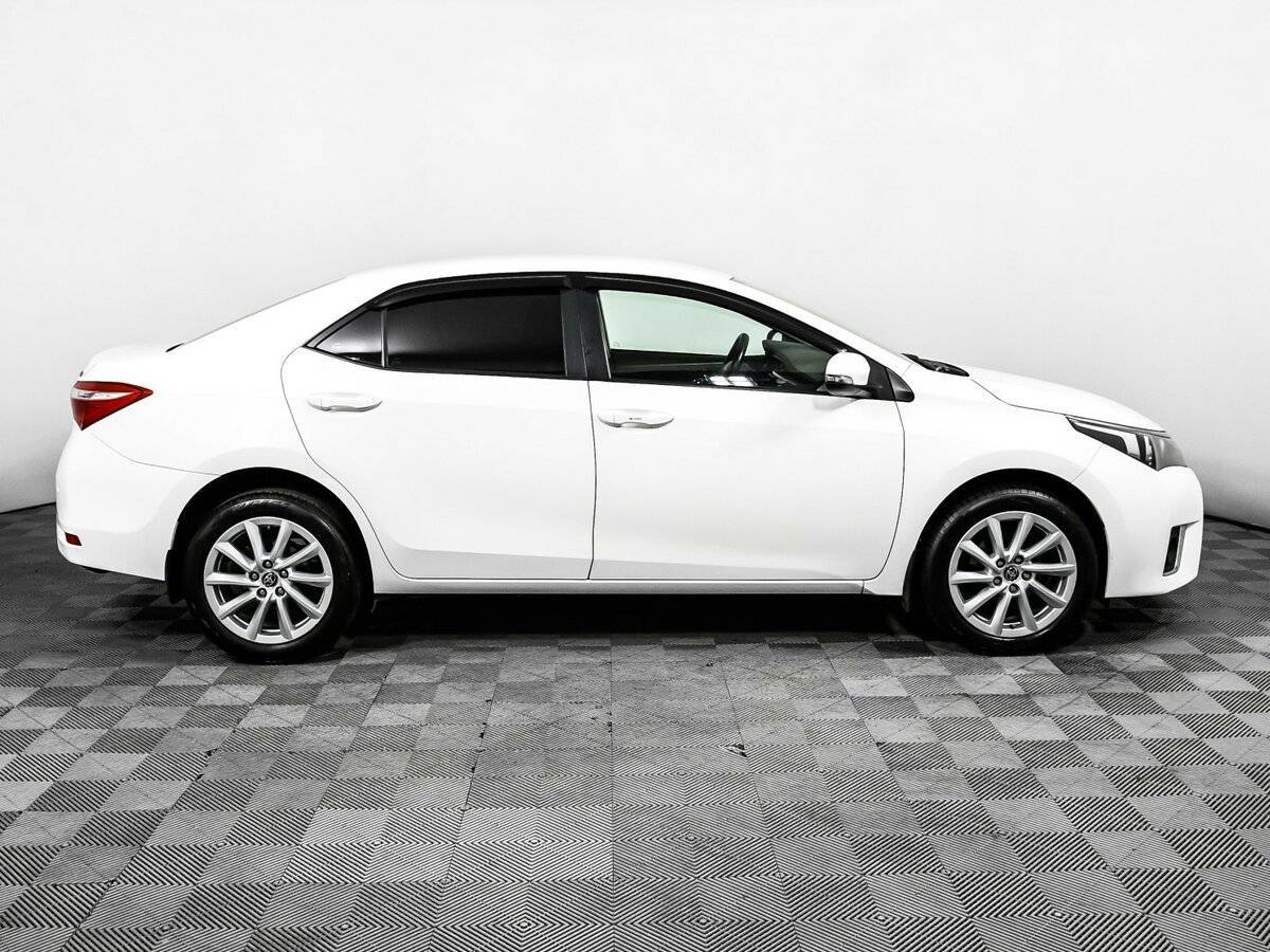 Купить Toyota Corolla с пробегом. Фото: #3