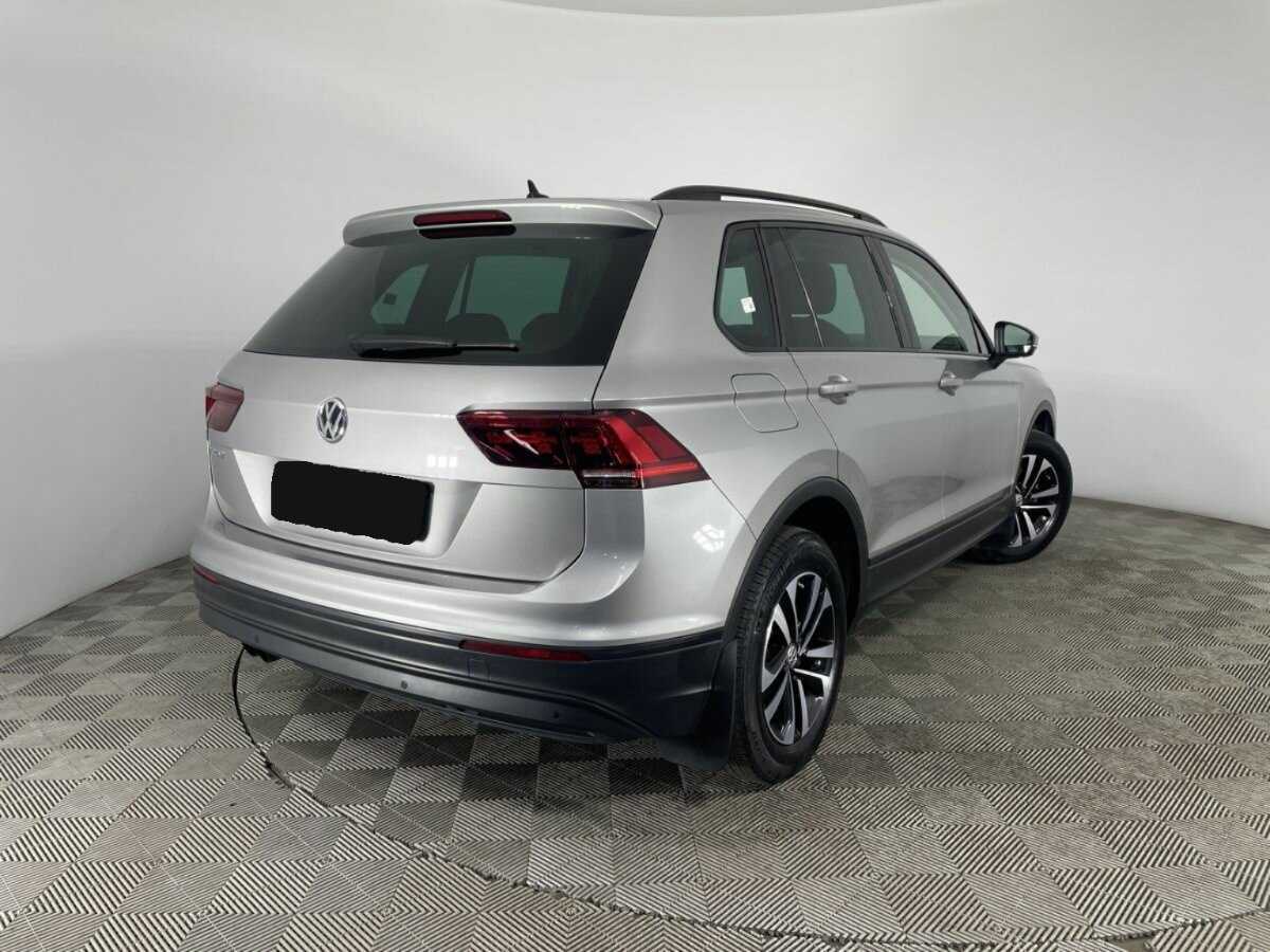 Купить Volkswagen Tiguan с пробегом. Фото: #5
