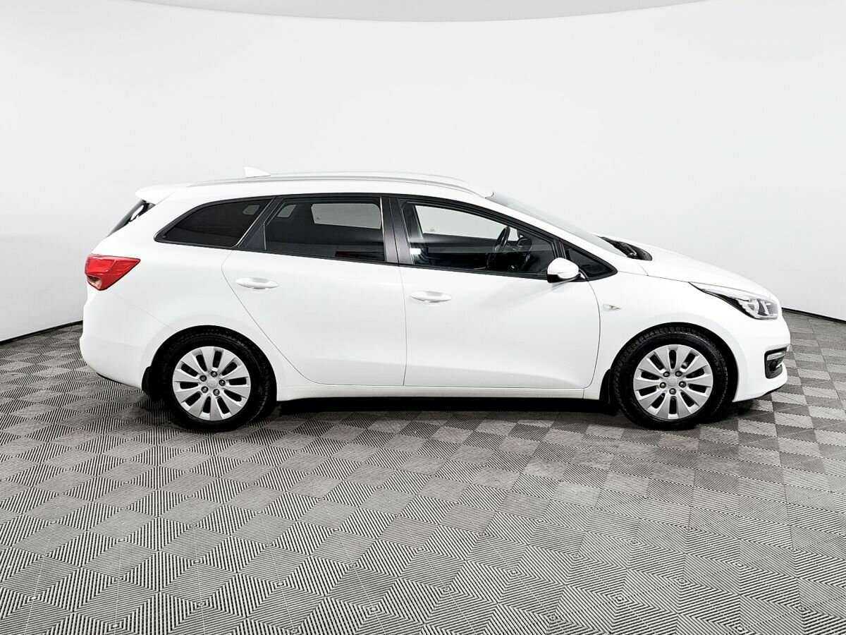 Купить Kia Ceed с пробегом. Фото: #3