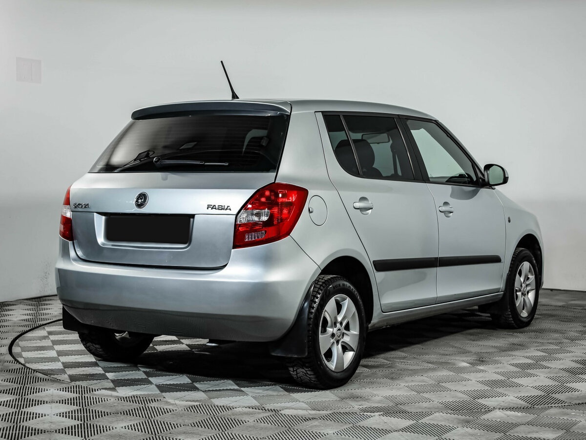 Купить Skoda Fabia с пробегом. Фото: #3