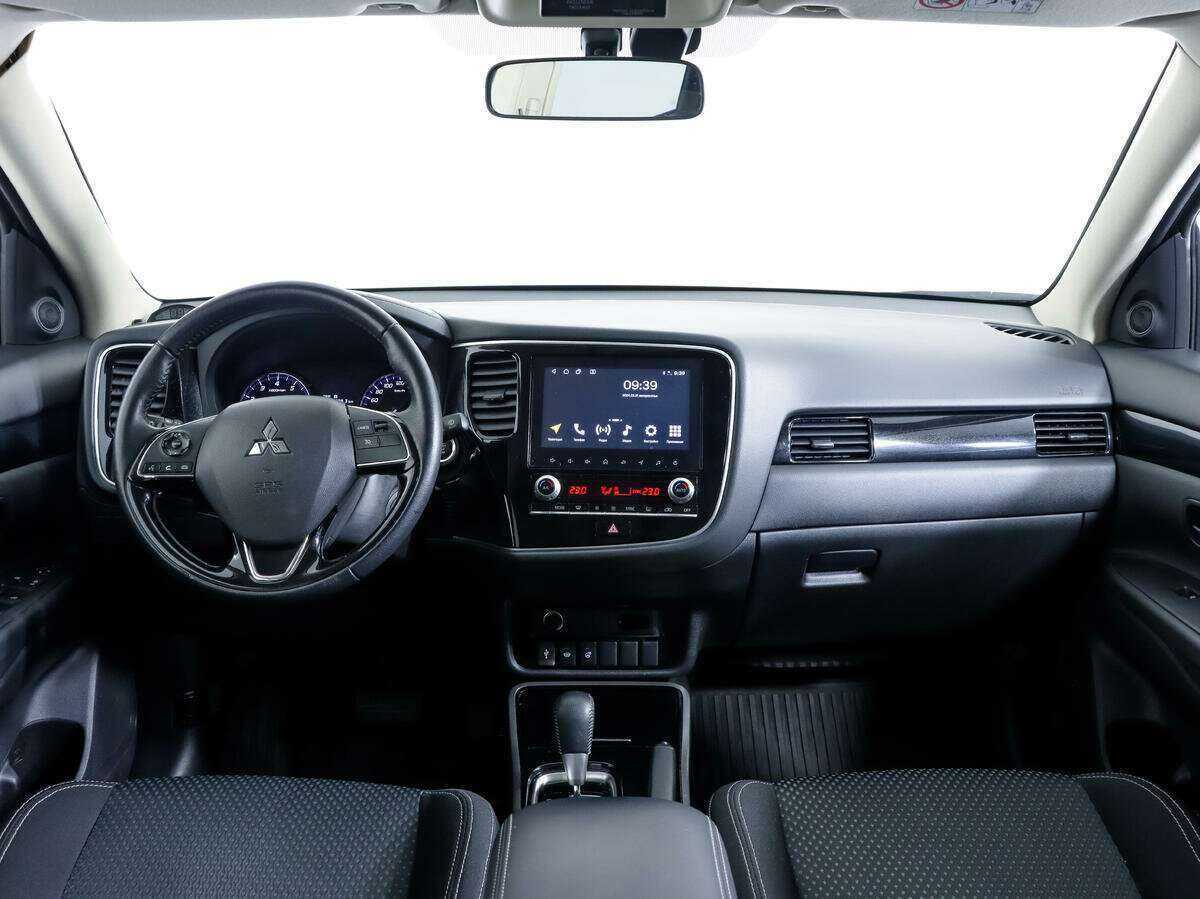 Купить Mitsubishi Outlander с пробегом. Фото: #9