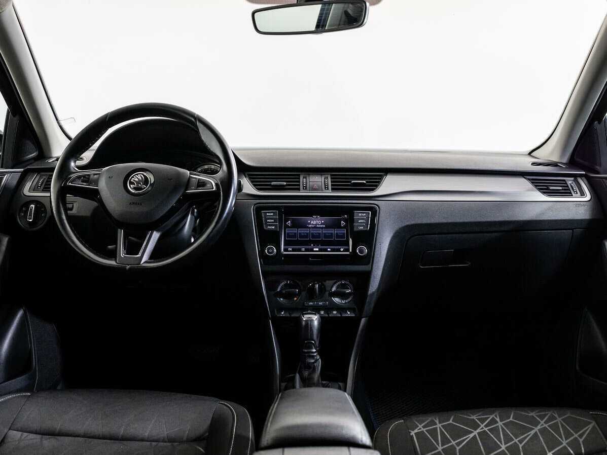 Купить Skoda Rapid с пробегом. Фото: #7