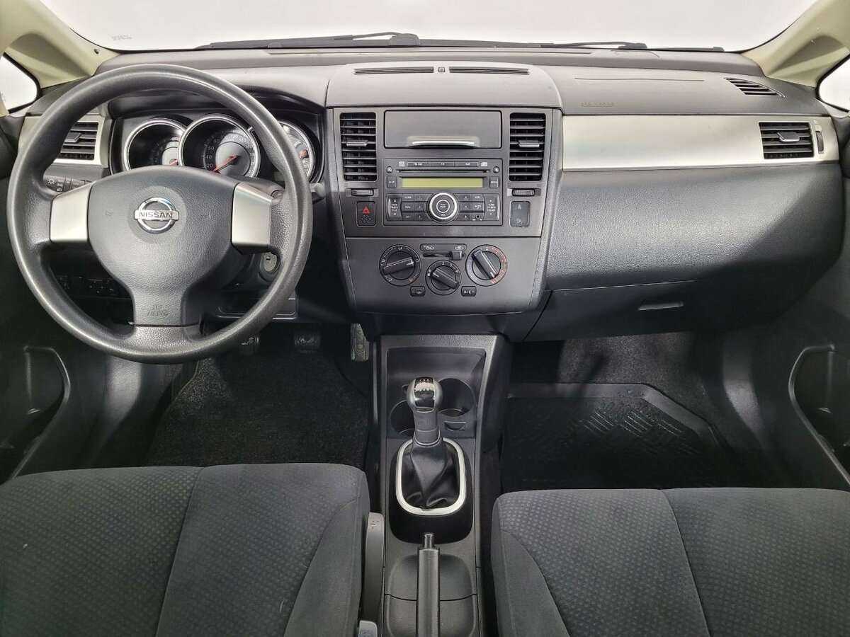 Купить Nissan Tiida с пробегом. Фото: #6