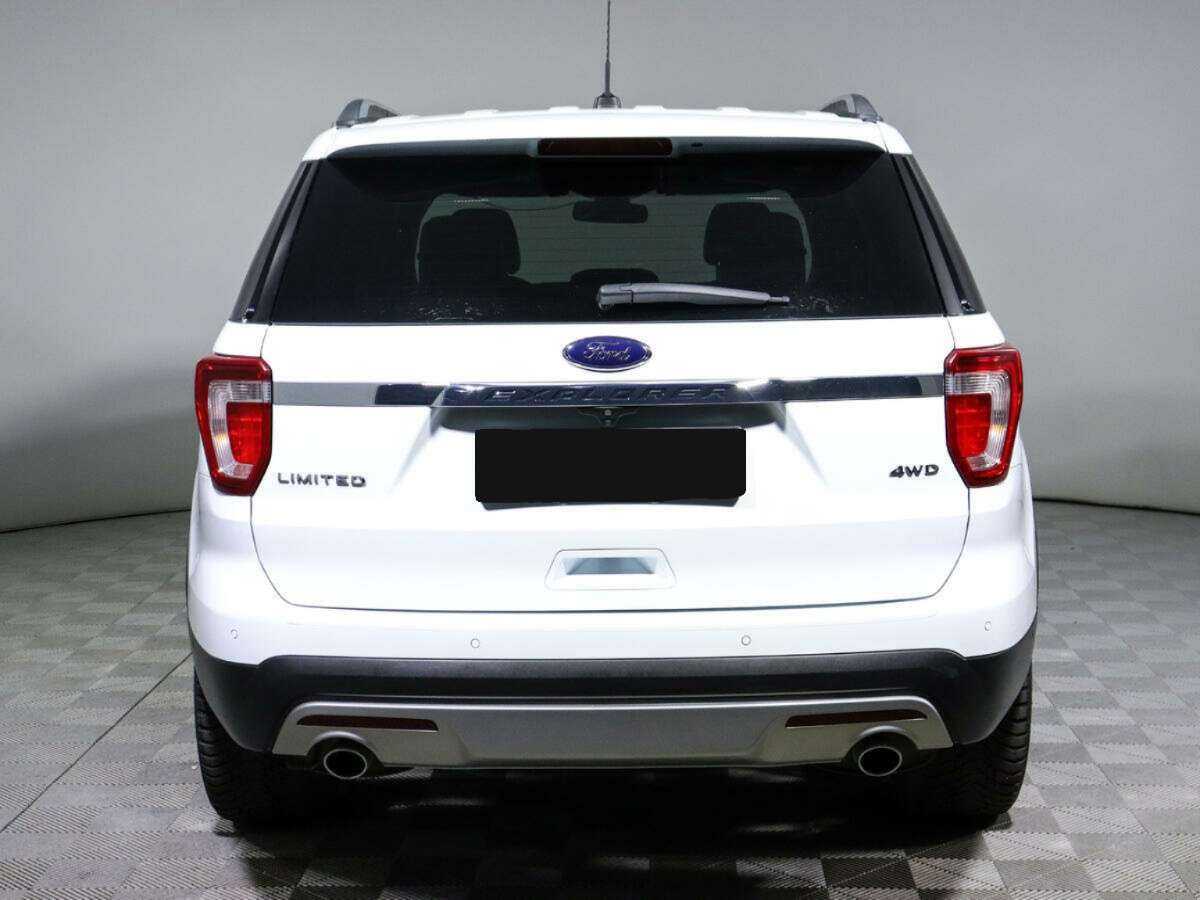 Купить Ford Explorer с пробегом. Фото: #4