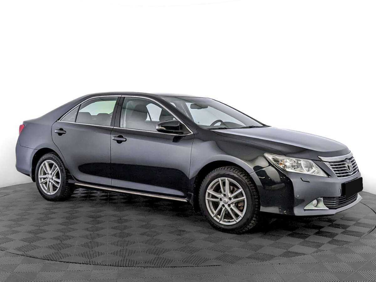 Купить Toyota Camry с пробегом. Фото: #2