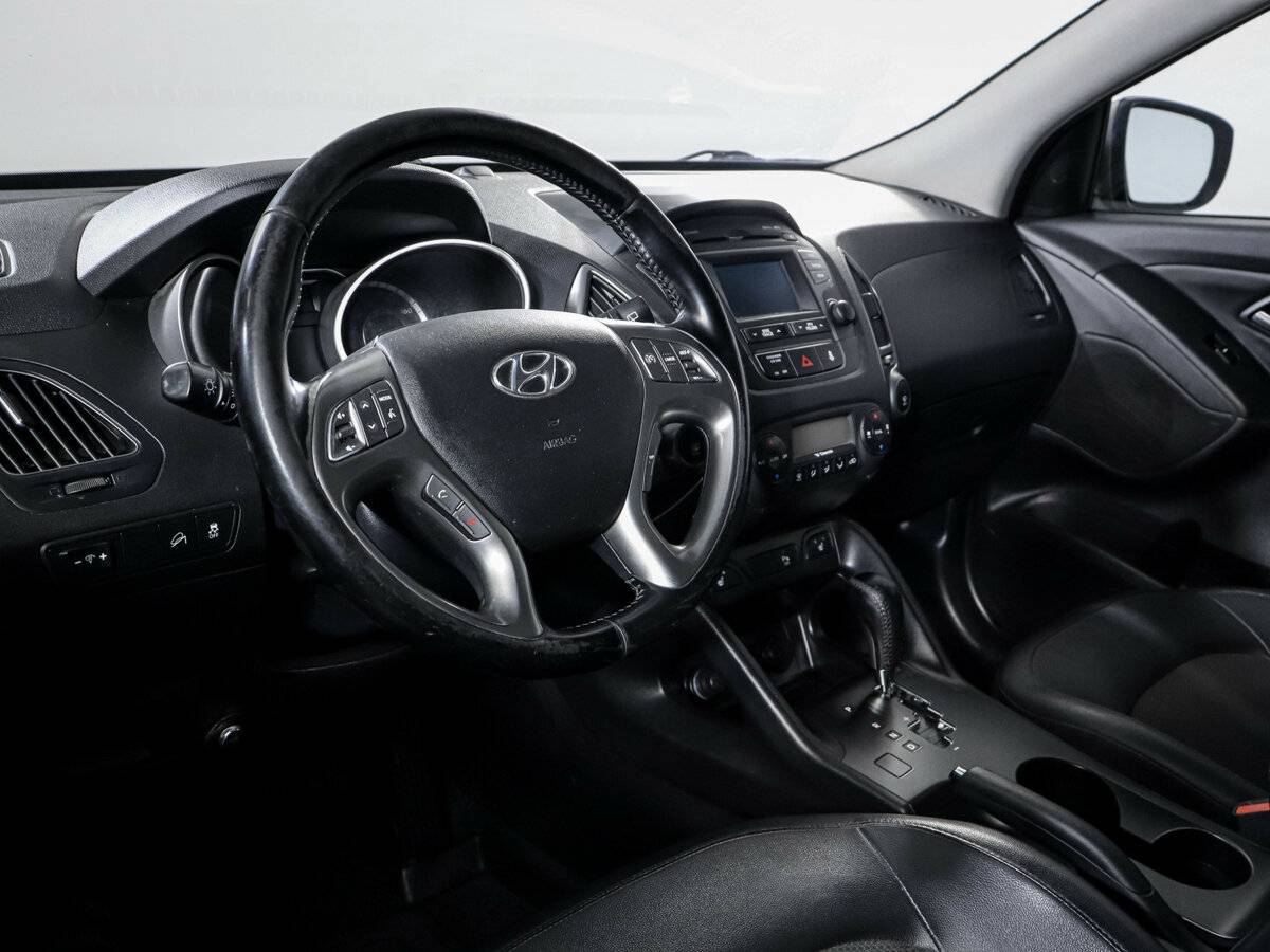 Купить Hyundai ix35 с пробегом. Фото: #10