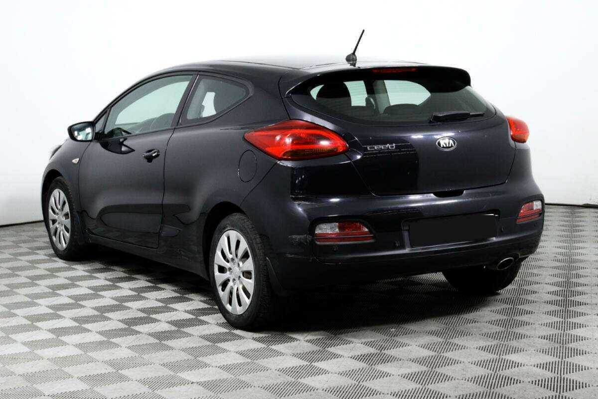 Купить Kia Ceed с пробегом. Фото: #6