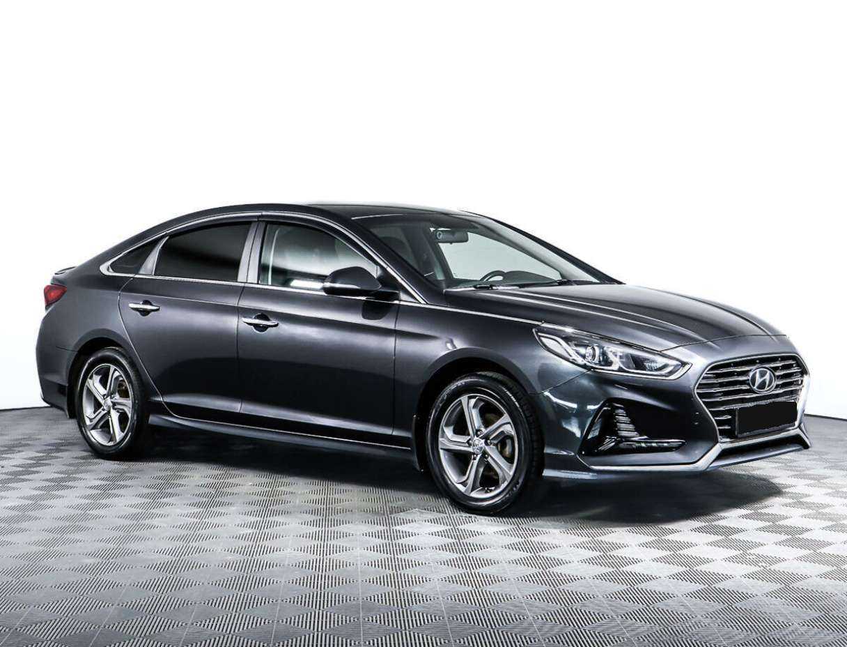Купить Hyundai Sonata с пробегом. Фото: #2