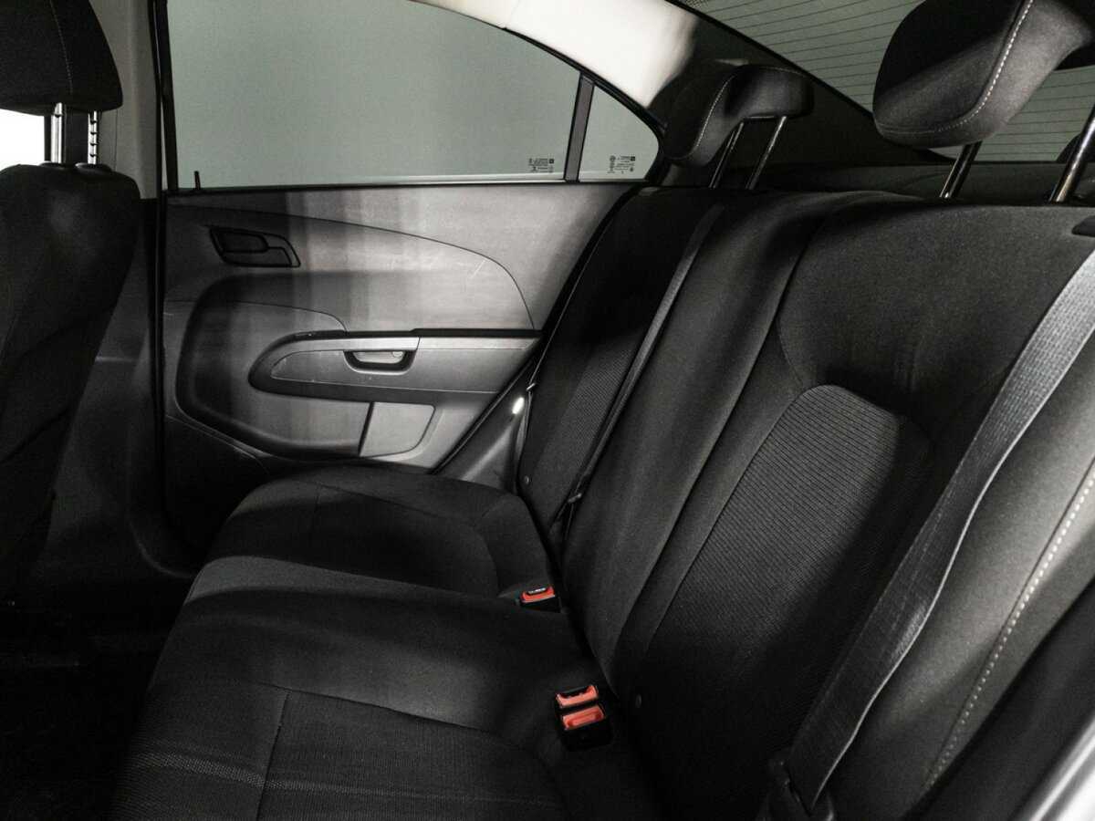 Купить Chevrolet Aveo с пробегом. Фото: #9