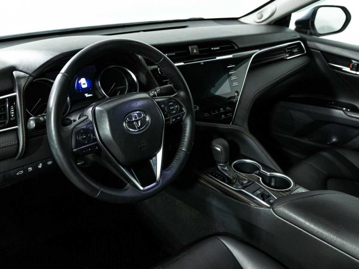 Купить Toyota Camry с пробегом. Фото: #10