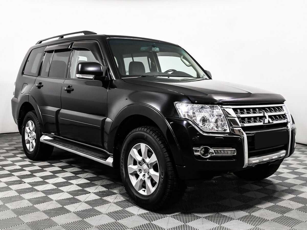 Купить Mitsubishi Pajero с пробегом. Фото: #2
