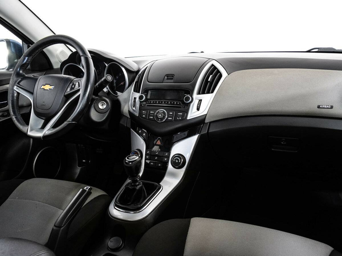 Купить Chevrolet Cruze с пробегом. Фото: #8