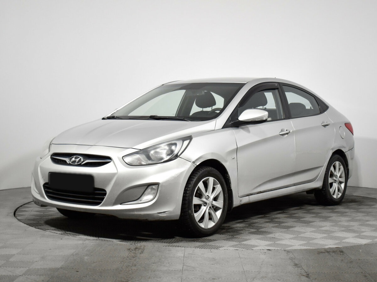 Купить Hyundai Solaris с пробегом. Фото: #0