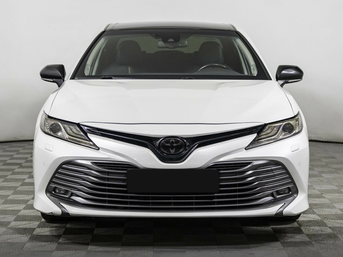 Купить Toyota Camry с пробегом. Фото: #1