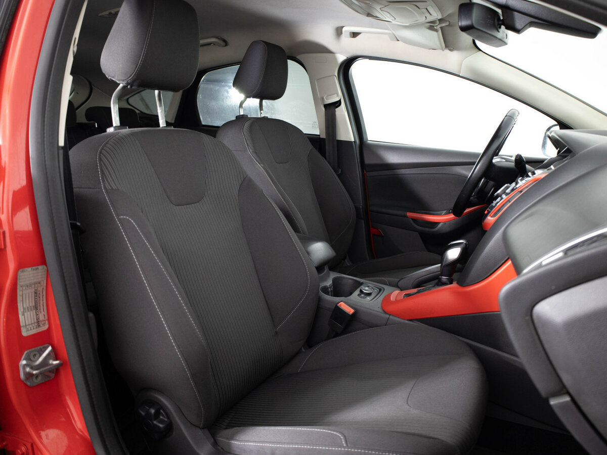 Купить Ford Focus с пробегом. Фото: #16