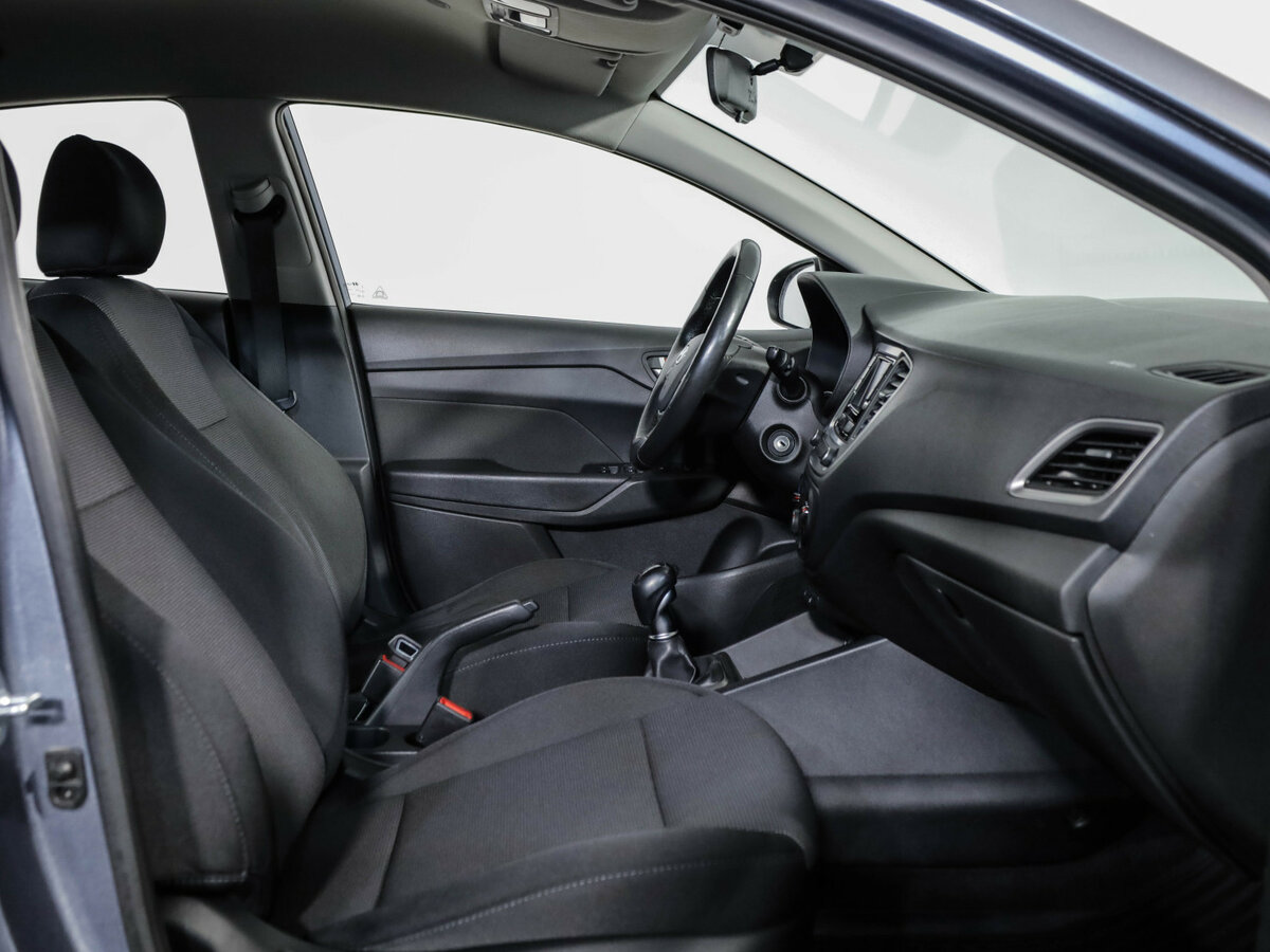 Купить Hyundai Solaris с пробегом. Фото: #17