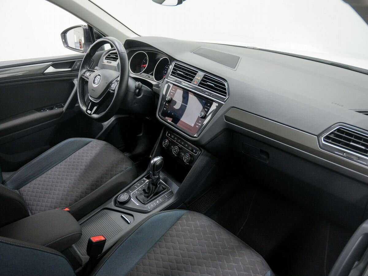 Купить Volkswagen Tiguan с пробегом. Фото: #10