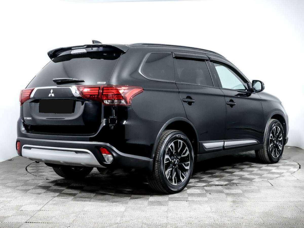 Купить Mitsubishi Outlander с пробегом. Фото: #3