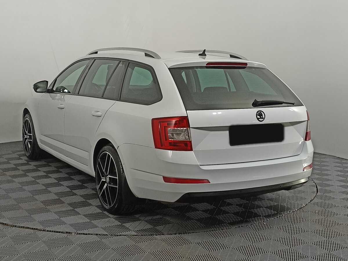 Купить Skoda Octavia с пробегом. Фото: #6