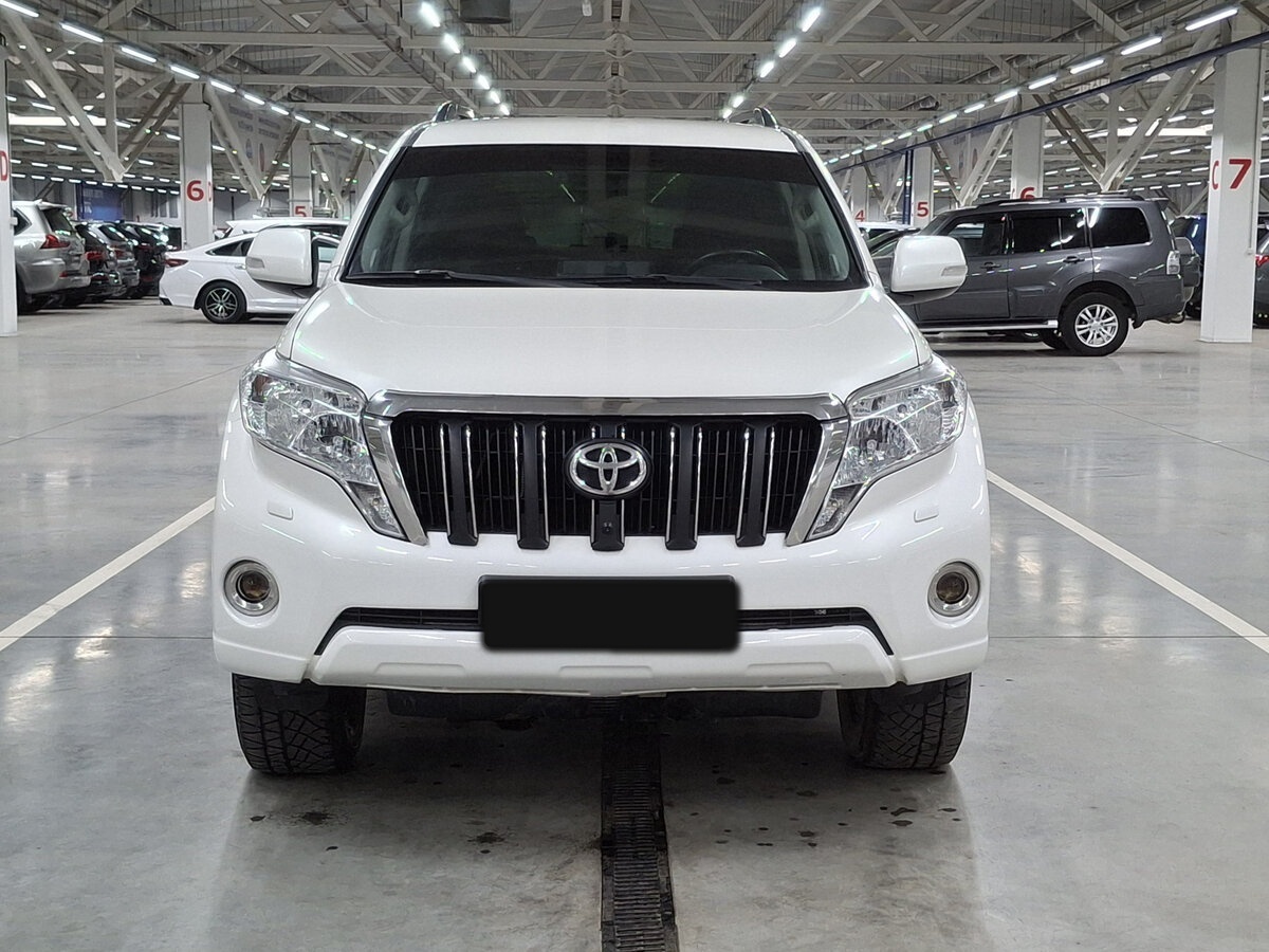Купить Toyota Land Cruiser Prado с пробегом. Фото: #1
