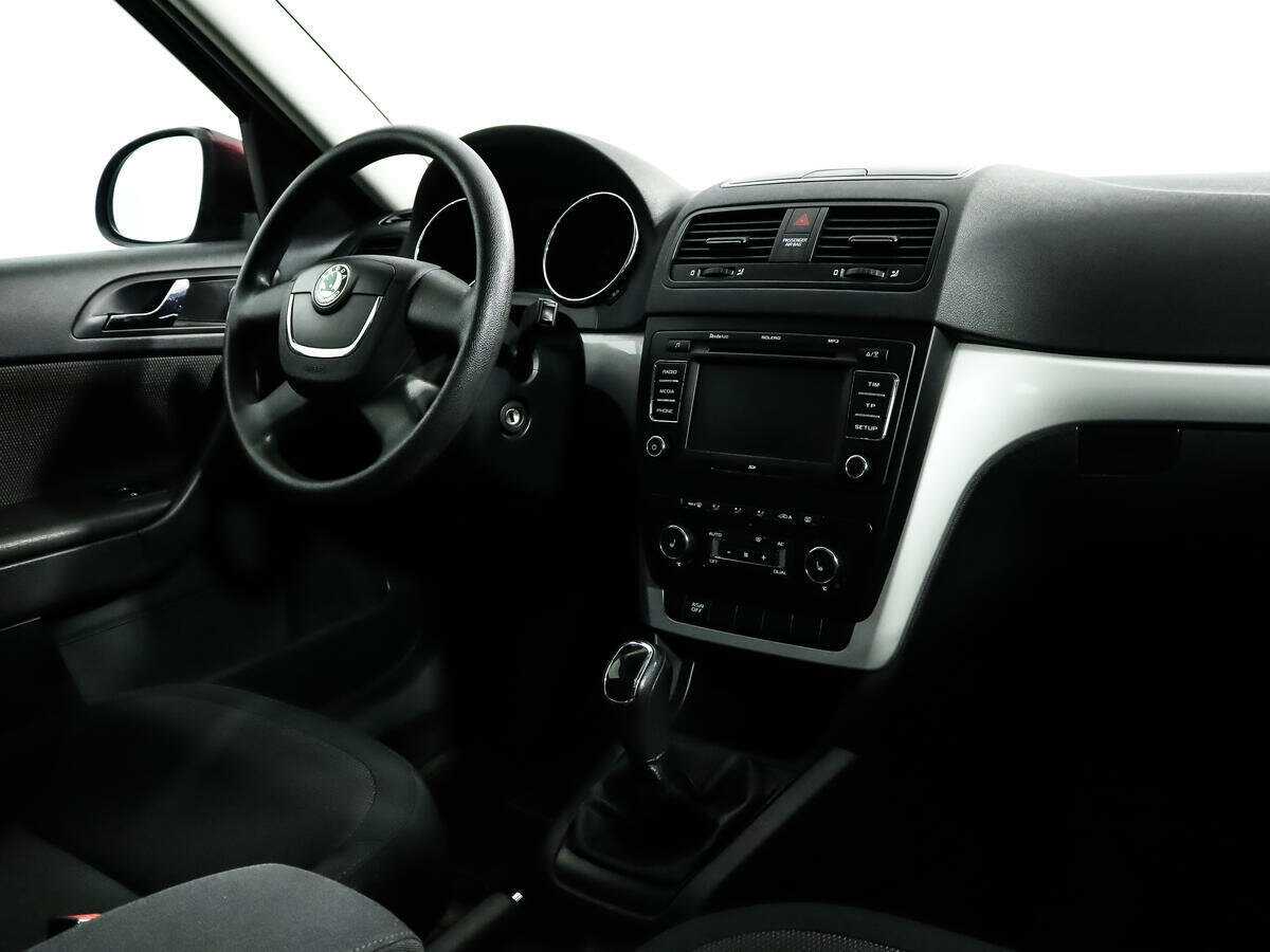 Купить Skoda Yeti с пробегом. Фото: #12