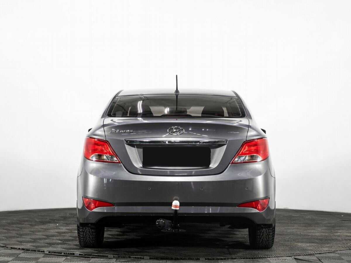 Купить Hyundai Solaris с пробегом. Фото: #4